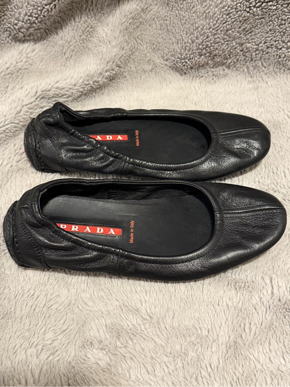 Prada Ballet Flats Womens EU 35 Black Leather Scrunch Slip On Shoes Designer - Picture 3 of 11